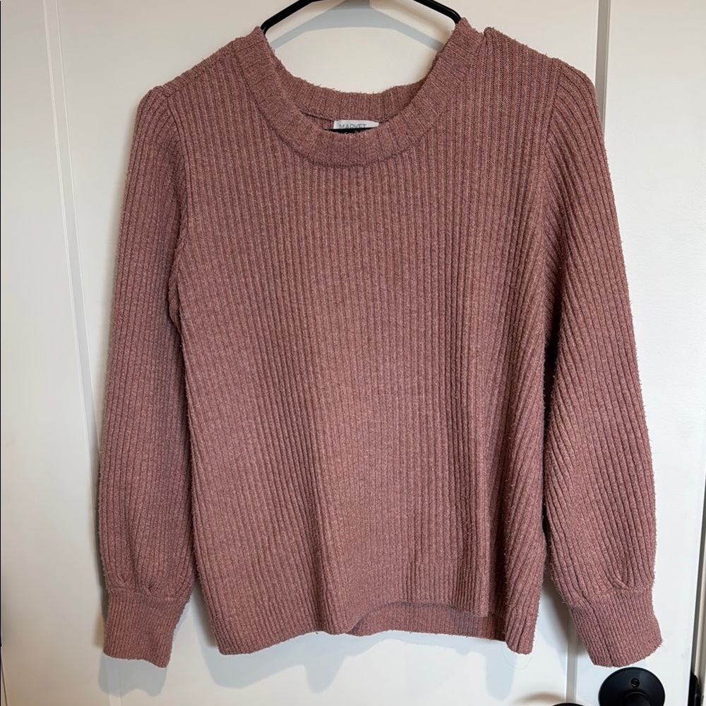 Pink Ribbed Crew Neck Sweater with Relaxed Fit
